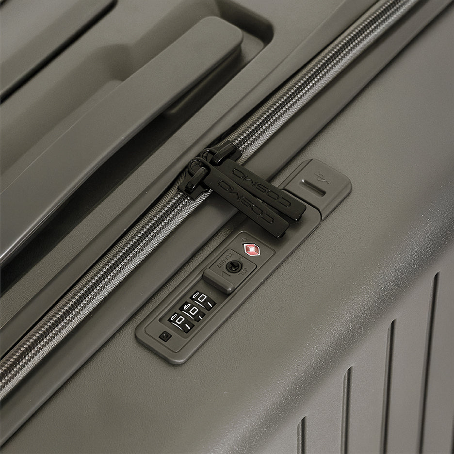 Cosmo Trekker 50 cm Hard Luggage Trolley Case